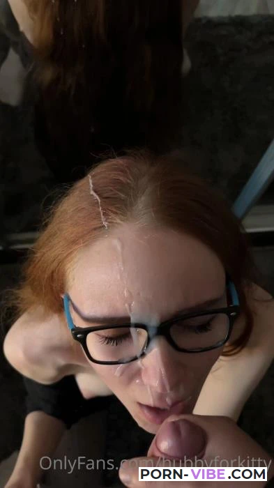 KittyRias aka Hubbyforkitty - Blowjob From Nerdy GF [Onlyfans.com] SD