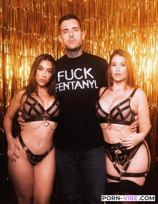 La Sirena aka LaSirena69, La Sirena69, Lena The Plug - Threesome From PlugTalk [OnlyFans.com] FullHD 1080p
