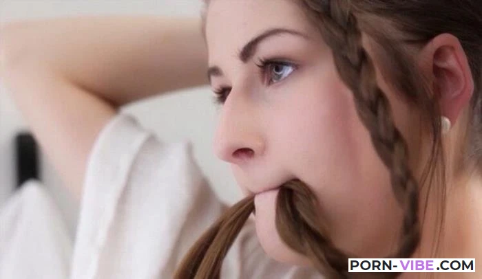 Liddy Tyler - Stepsister uses my dick to improve her deepthroating skills for her boyfriend [OnlyFans.com] FullHD 1080p
