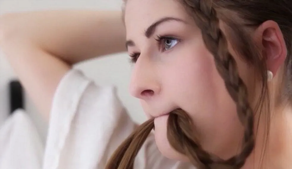 Learning to Dominate the Dick - Liddy Tyler's Teen Blowjob Secrets FullHD 1080p - porn video at PornVibe.com
